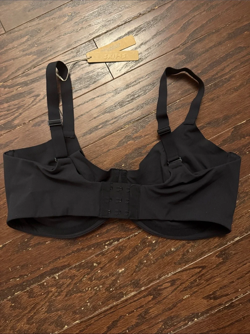 SKIMS Black Underwire Everyday Support Bra - Picture 4 of 4
